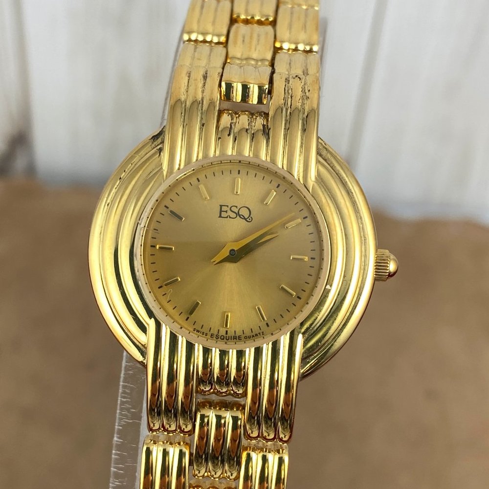 Stunning ESQ Movado Ladies Watch Gold link 6 Inch Sculptured Gild Bracelet